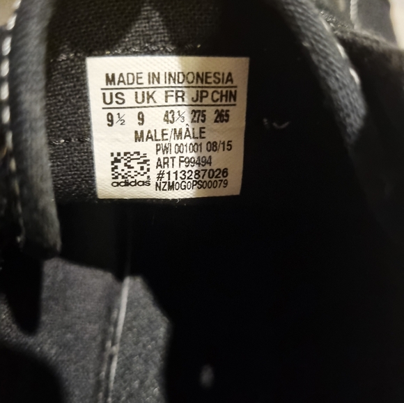 Adidas black and white men's sneakers Size 9.5 U.S. - Picture 6 of 15